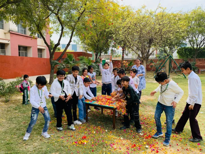 Delhi World Public School organized a colorful hand-printing activity and eco friendly, safe holi celebrations with flowers, for its students